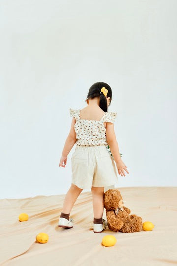 Cottage Floral Flutter Sleeve Top