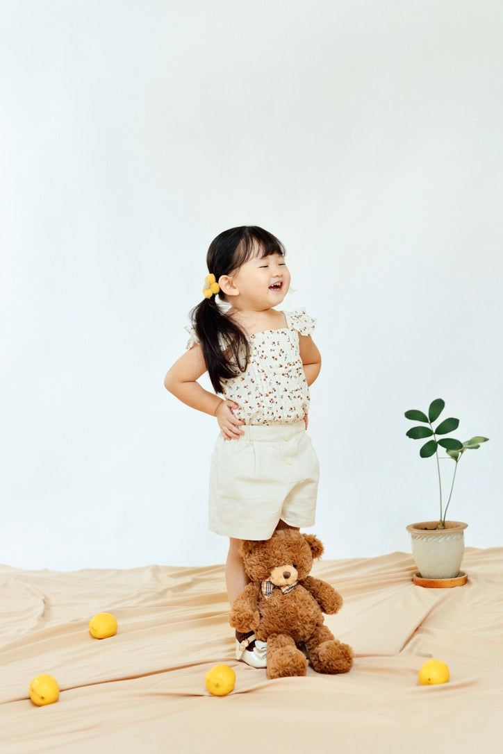 Cottage Floral Flutter Sleeve Top