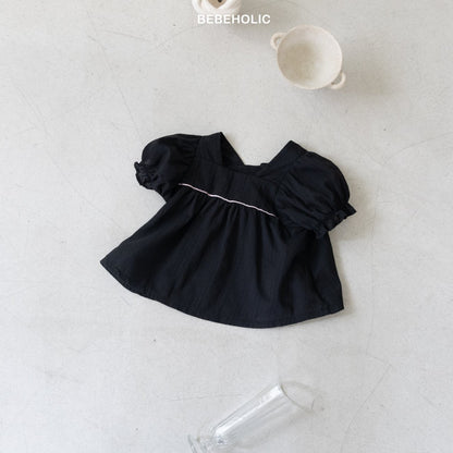 【🇰🇷BEBEHOLIC】Flutter-Sleeve Blouse