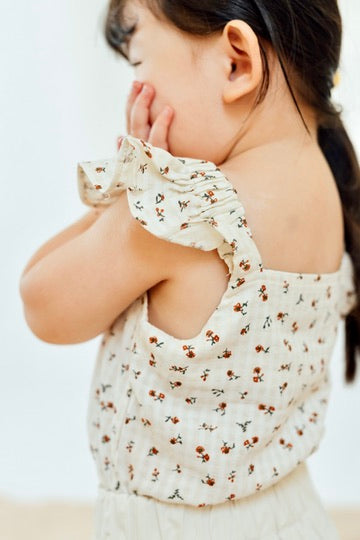 Cottage Floral Flutter Sleeve Top