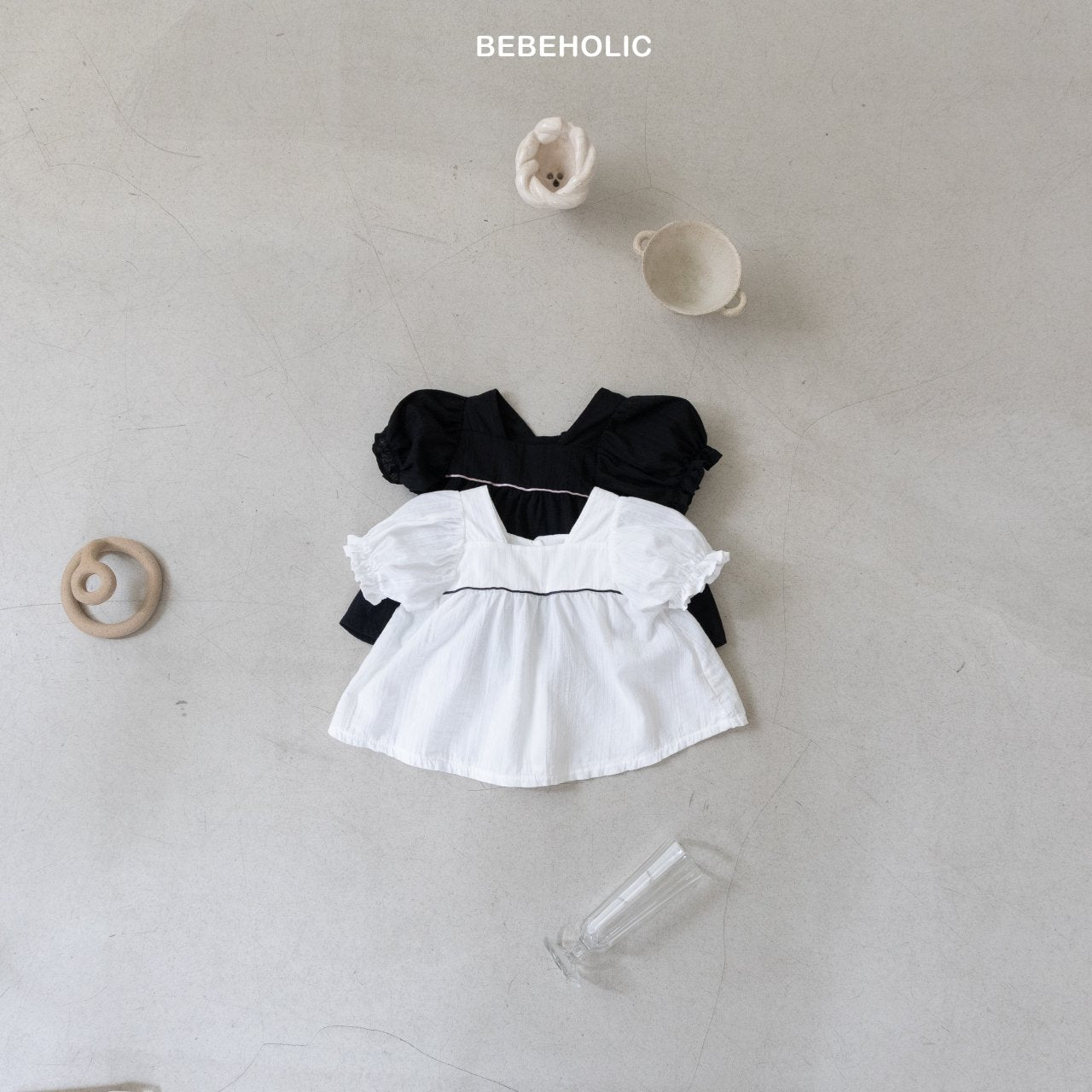 【🇰🇷BEBEHOLIC】Flutter-Sleeve Blouse
