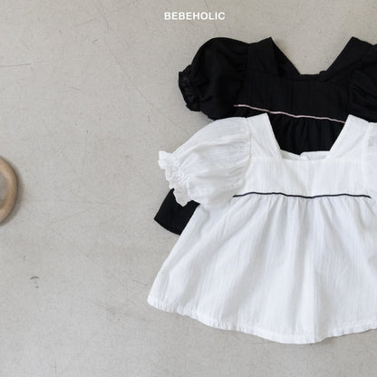 【🇰🇷BEBEHOLIC】Flutter-Sleeve Blouse