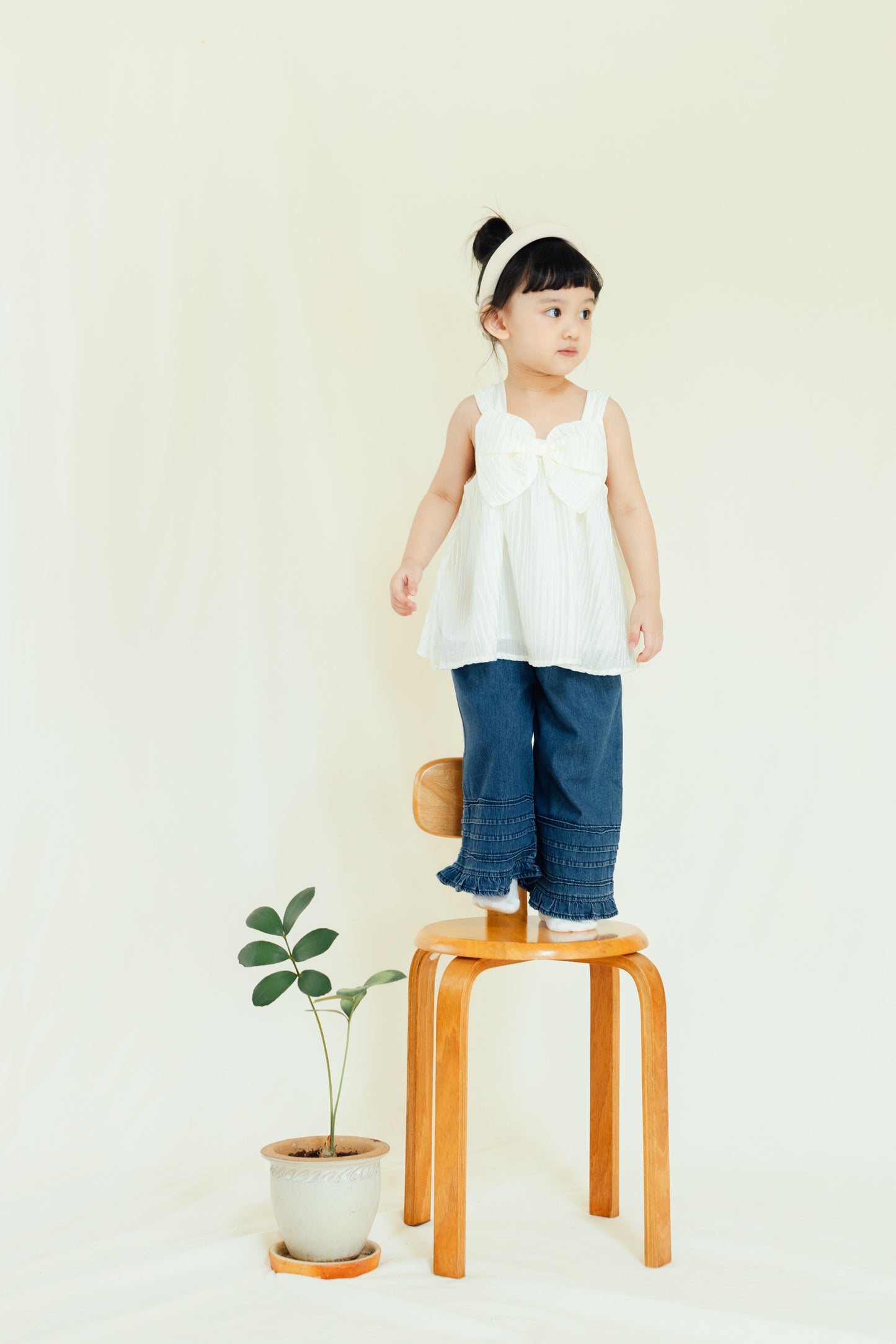 Flowy Tiered Ruffle Flare Jeans